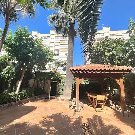 Holiday home Privado Urbanizacion Con Piscina Y Parking