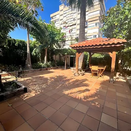 Holiday home Privado Urbanizacion Con Piscina Y Parking *