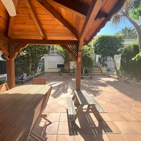 Privado Urbanizacion Con Piscina Y Parking Holiday home Alicante