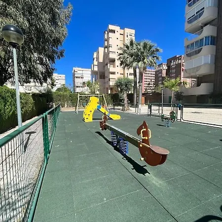 Privado Urbanizacion Con Piscina Y Parking Alicante
