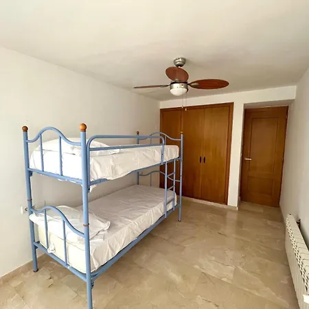 Privado Urbanizacion Con Piscina Y Parking Holiday home *